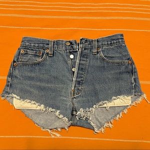 Levis denim shorts size 24